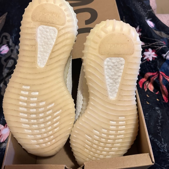 AUTHENTIC. Yeezy boost 350 v2 cream white, size 7.5 - Picture 5 of 16